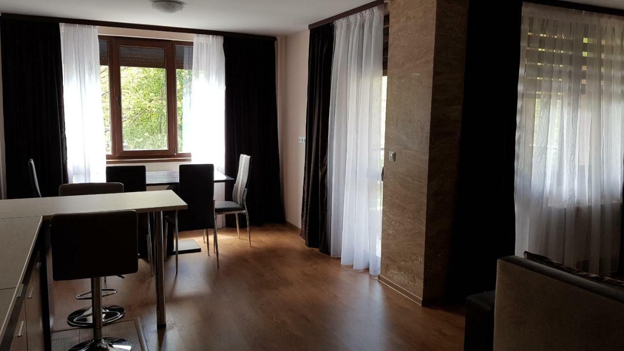 Studio Kamelia Kazanlŭk Eksteriør bilde